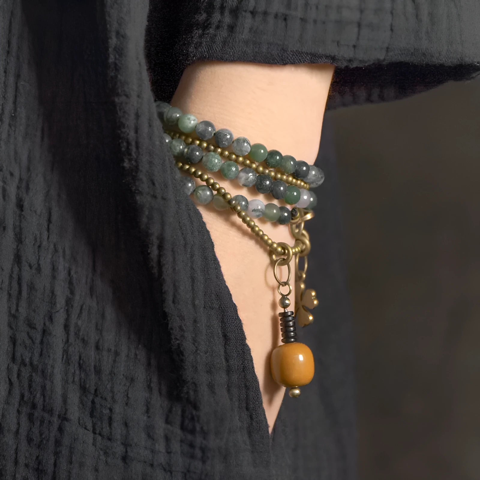 Children's ethnic bracelet with multi-layered retro design made from natural crystal or semi-precious stones