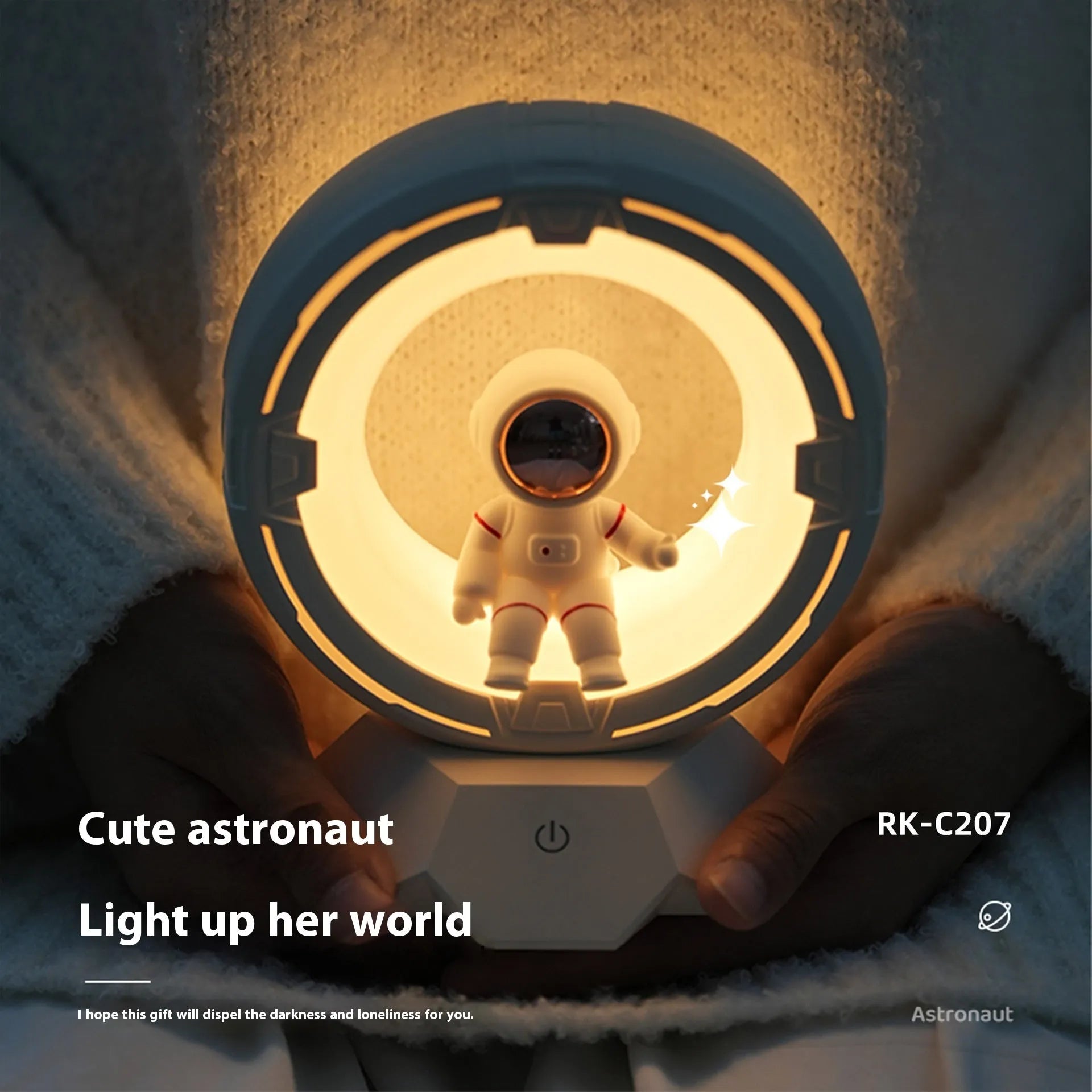 Creative astronaut LED small night lamp in white, 4.4W, compact tabletop size 12.8x10.2x15cm