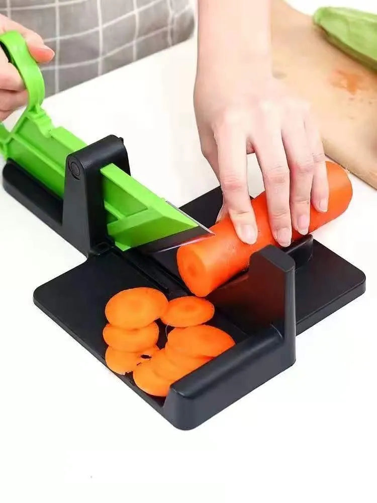 Green and red vegetable cutter with stainless steel blades for carrot potato slicing