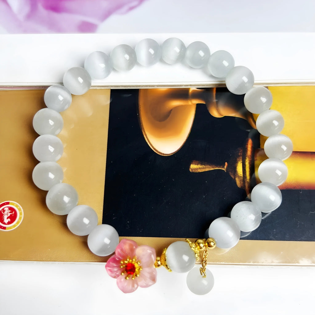 White opal flower beaded bracelet with glass and coloured glaze materials, handcrafted Chinese style design
