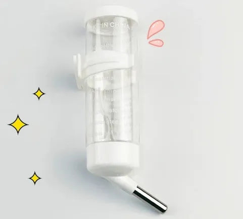 Green plastic ball kettle water feeder for small pets with leak-proof design
