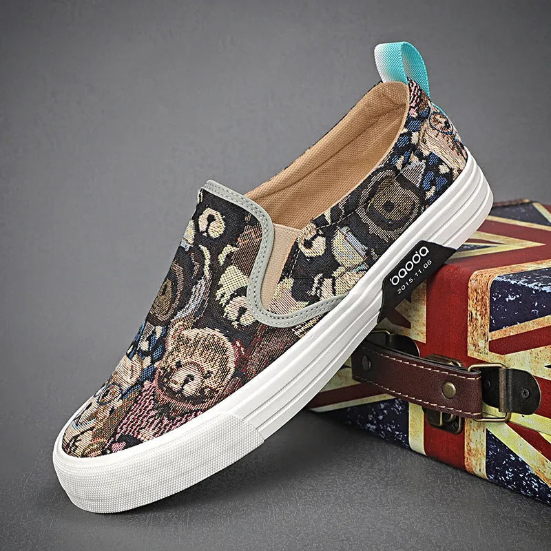 Casual canvas slip-on sneakers in khaki with vulcanised rubber sole and mesh lining