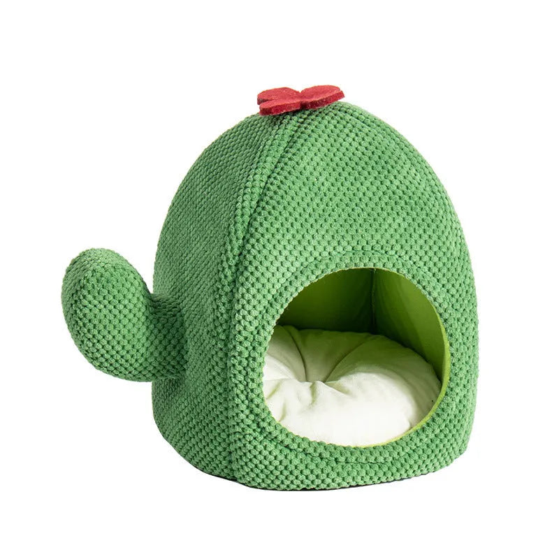 Cactus-shaped enclosed pet bed for cats and small dogs in dark green colour