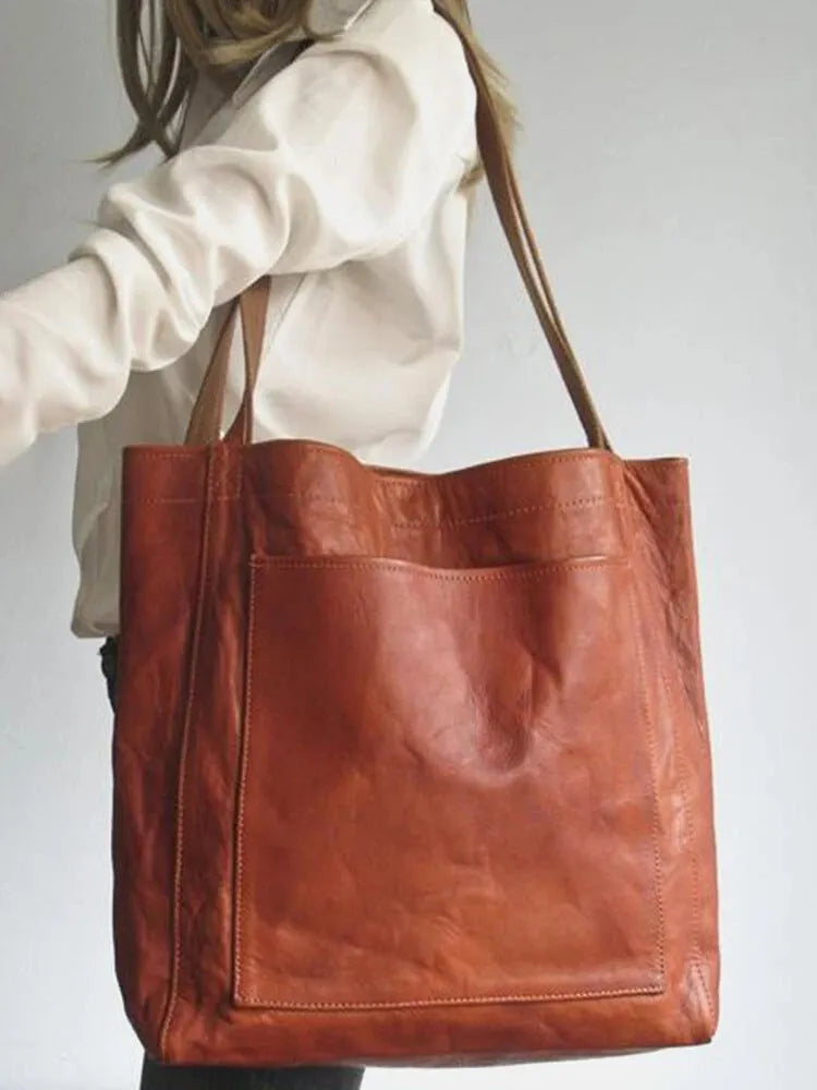 Retro large capacity shoulder bag with big pocket in oil wax leather-look PU, size 36x14x41cm, available in multiple colours.