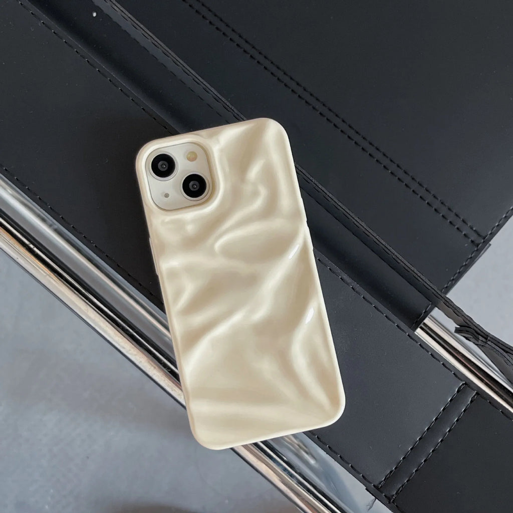 Electroplating three-dimensional pleated TPU phone case in wrinkled pearlescent white for iPhone