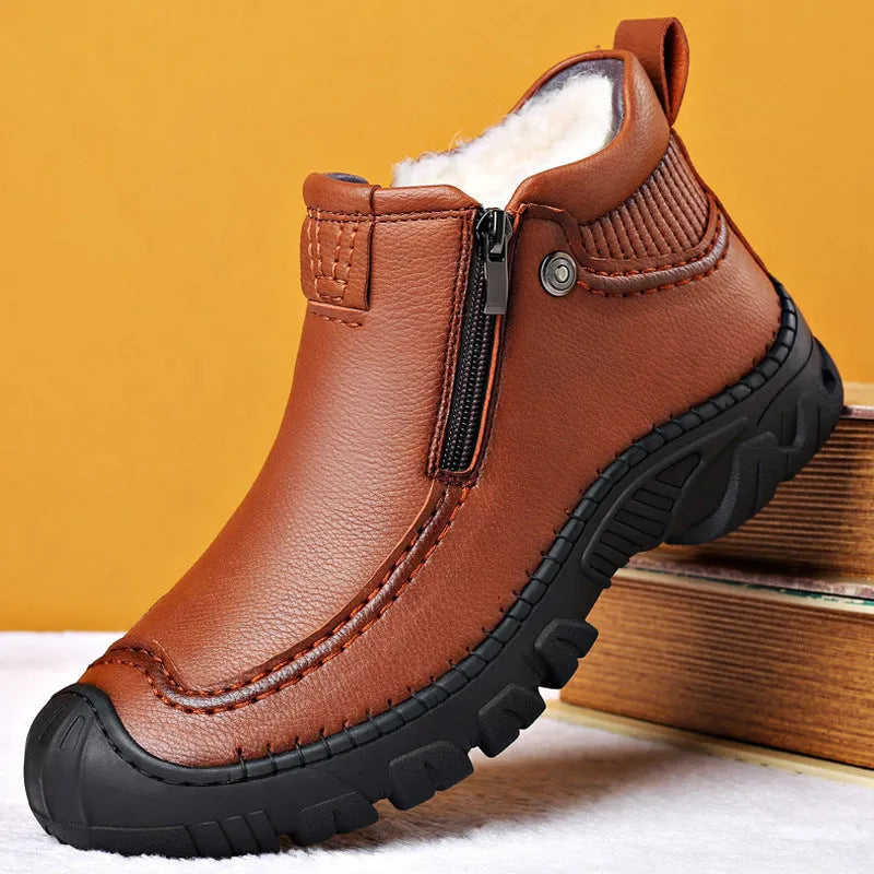 Men's cotton shoes with plush insulation, black, flat heel, round toe, visible sewing on upper