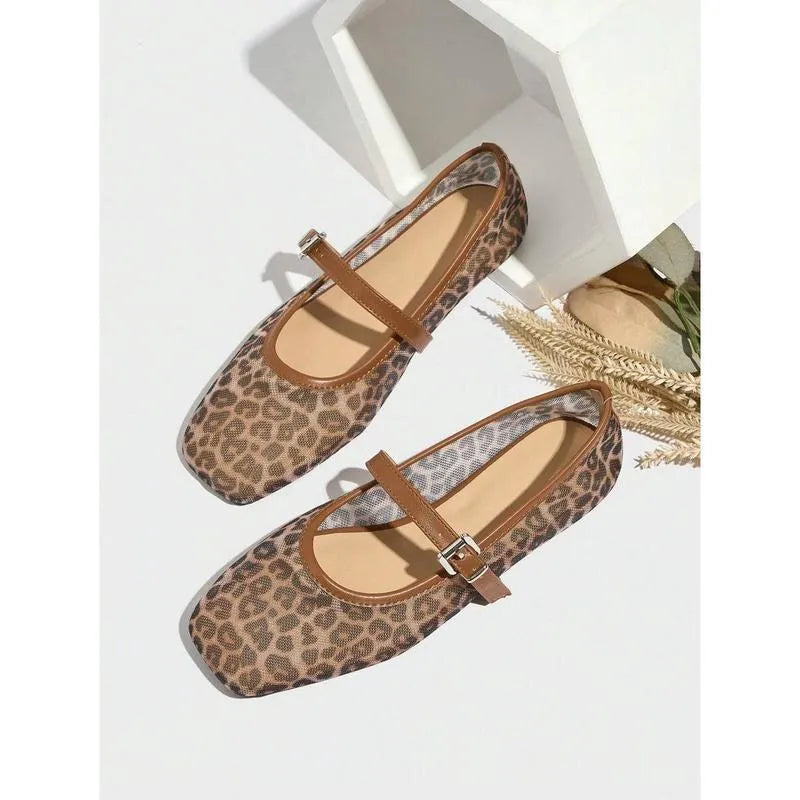 Leopard print mesh flat sandals for women with chain detail on Mary Jane style, brown colour, wool lining