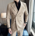 Men's slim double-breasted suit in off-white with two-button placket and long sleeves