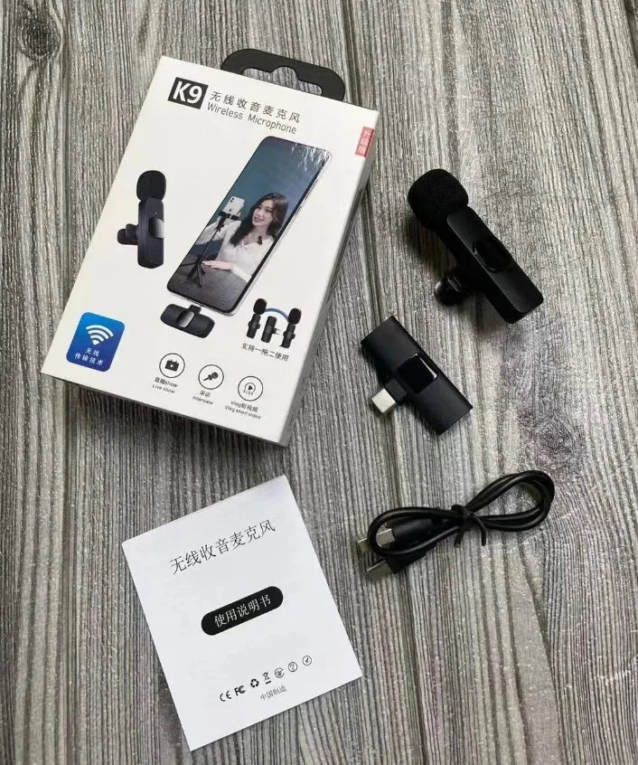 Wireless collar clip microphone for outdoor video recording with multiple interface connection options