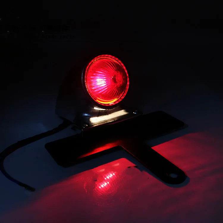 Silver polished aluminium alloy motorcycle taillight with red lens and 36 cm wires for brake light