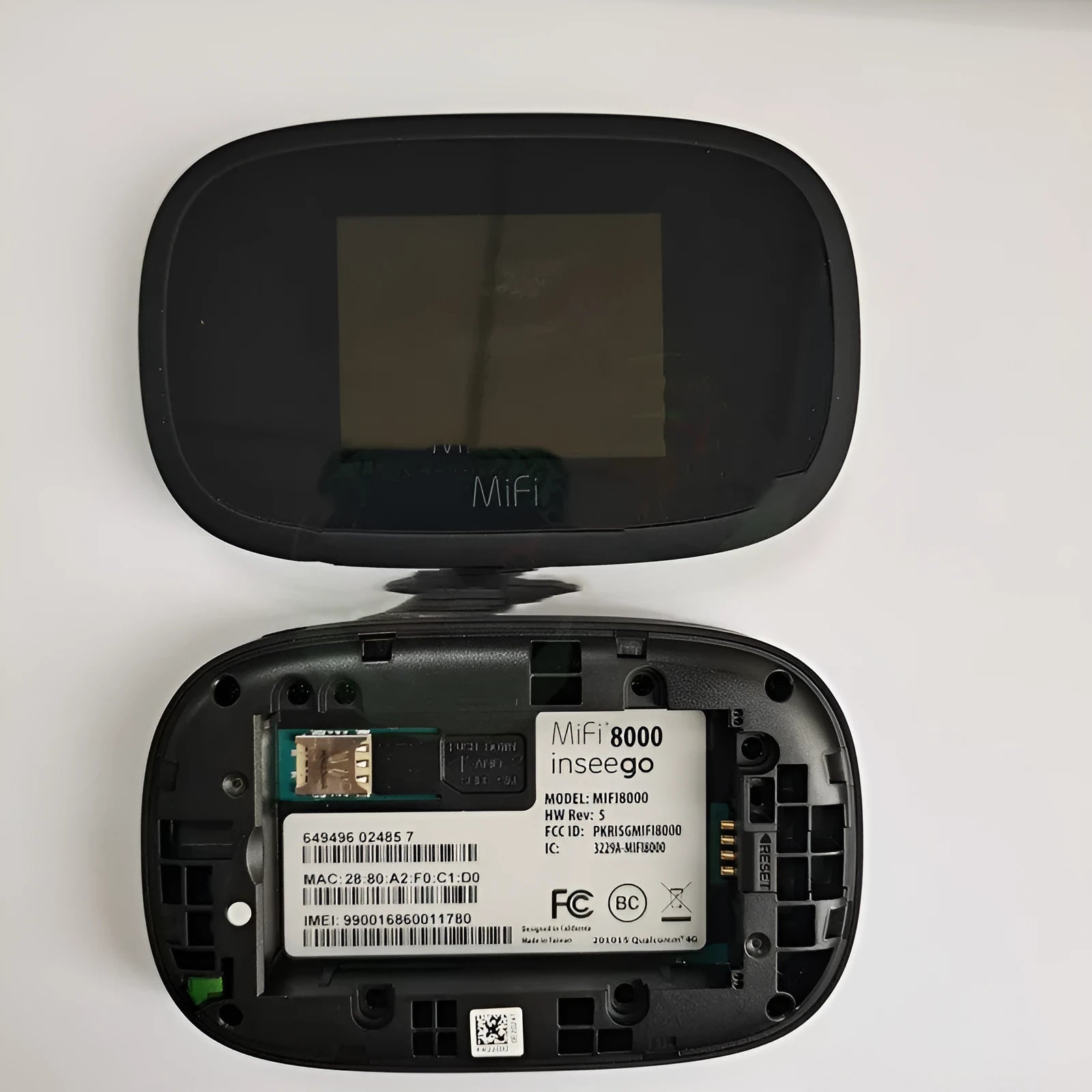 Black 4G portable WiFi router, model mifi8000, 10 × 20 × 3 cm, battery included