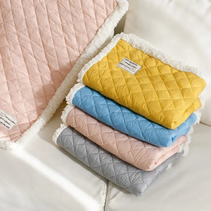 Quilted terry cloth cat blanket in blue, grey, pink or yellow colours