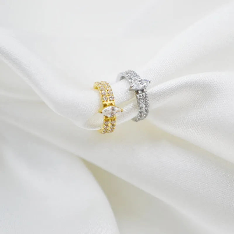 Heart-shaped titanium steel diamond earrings in gold or silver measuring 1.2x8mm