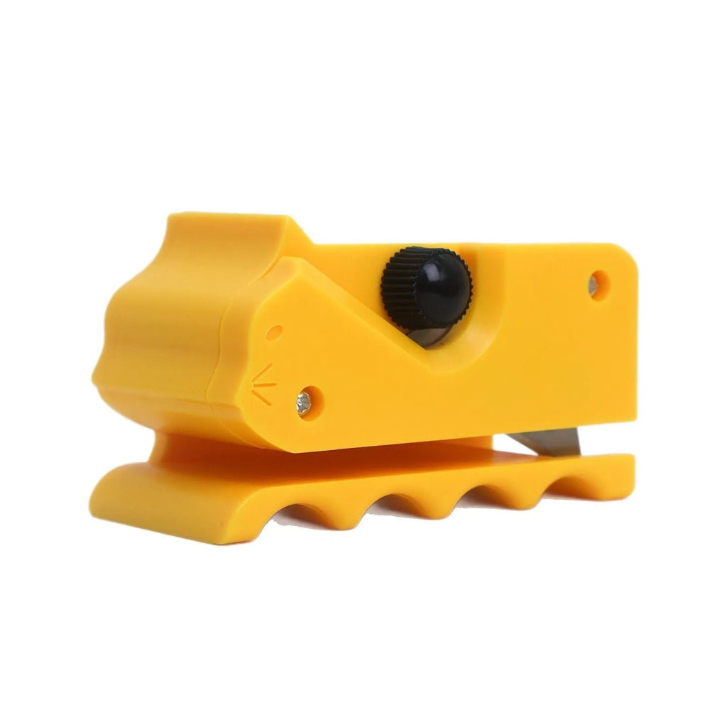 Cartoon cat-shaped ABS plastic cutter for cutting corrugated paper in red colour