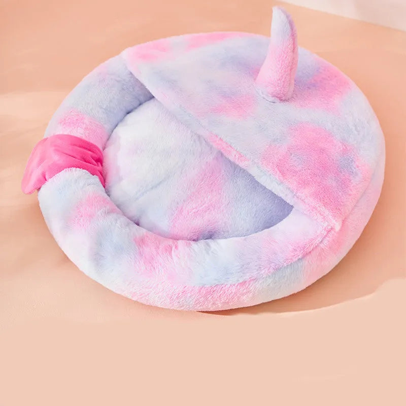 Pink plush enclosed cat bed with unicorn pattern, size S (35cm wide), for indoor pet sleep